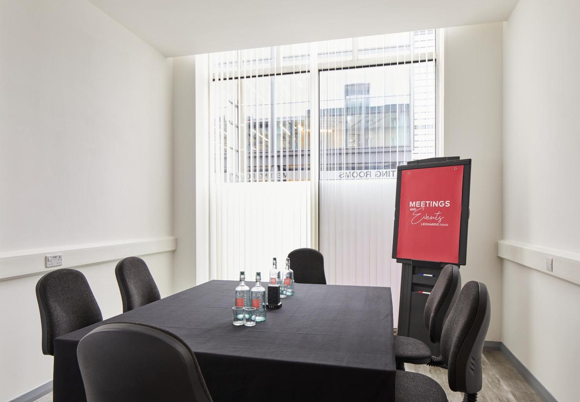 Leonardo Hotel Edinburgh Haymarket Εξωτερικό φωτογραφία